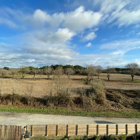 Holiday home Maison Lumineuse A 7mn Plages, 5mn De La Trinite Saint-Philibert (Morbihan)